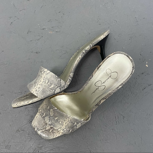 ⛔️SOLD⛔️Jessica Simpson Leather Reptile Square Toe Sandals - Picture 7 of 11